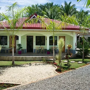 The Three Shooting Stars Apartment Panglao